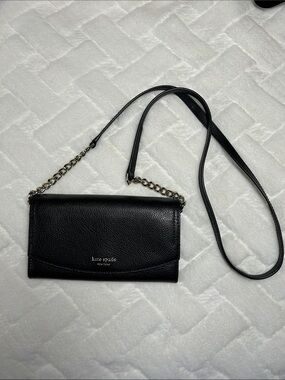 kate spade Eva Wallet on a chain Crossbody Pebbled Wallet